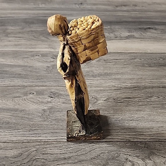 Vintage Mexican Folk Art Paper Mache Figure Handmade Authentic Hardworking Woman - Picture 2 of 4